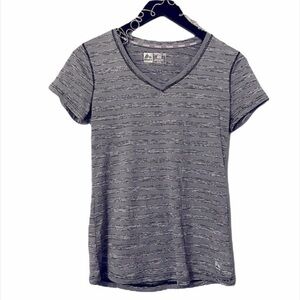 RBX Short Sleeve V-Neck Gray Workout Short Sleeve Active Tee Shirt Size Small
